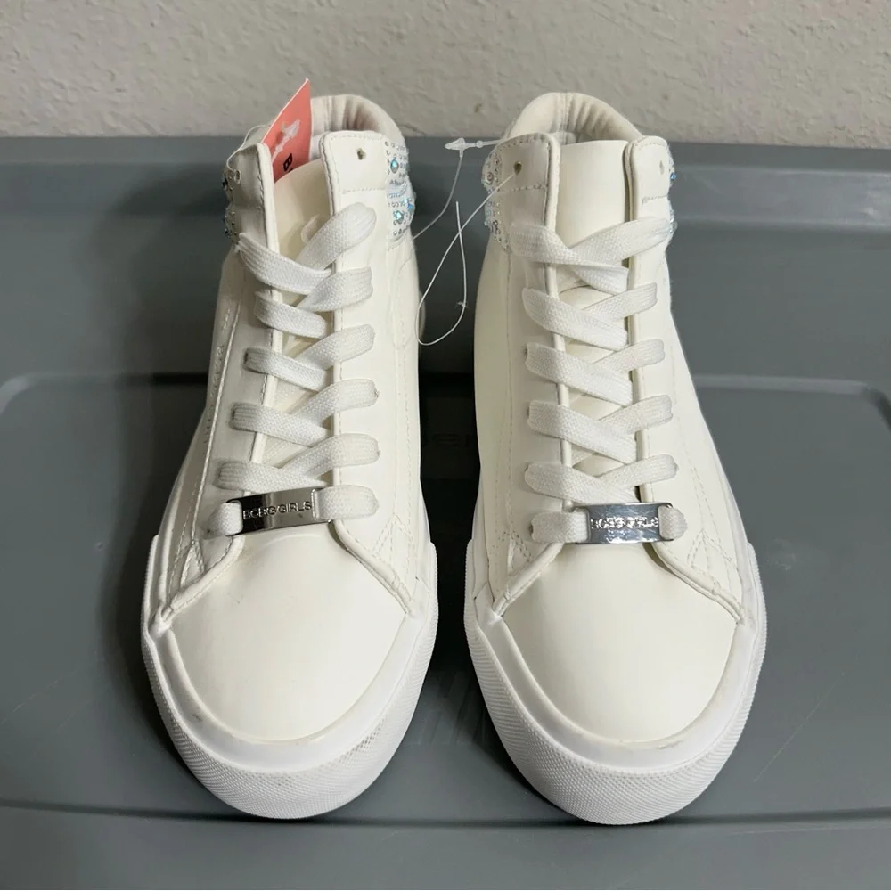 Size: 3M Brand New BCBG GIRLS Sneakers